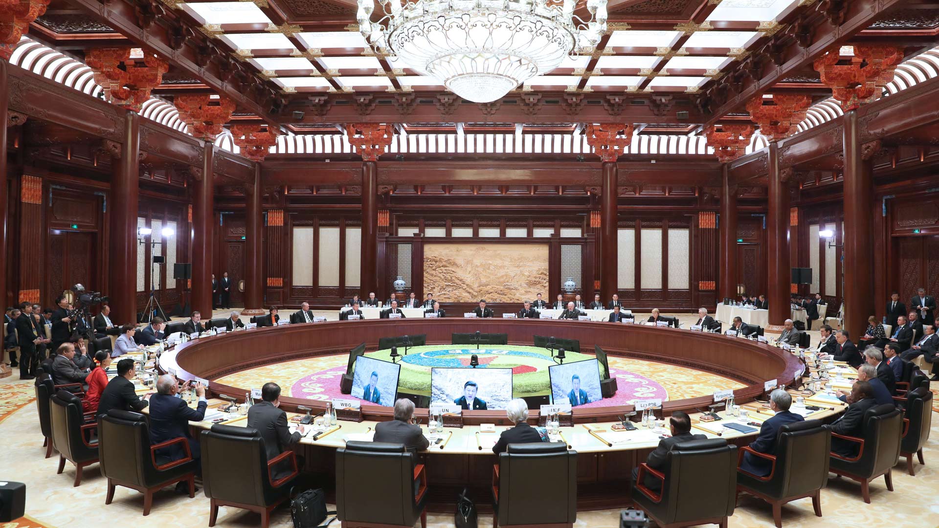 九游下载官网-“一带一路”背景下青少年足球国际合作项目不断深化，行业持续走高的简单介绍