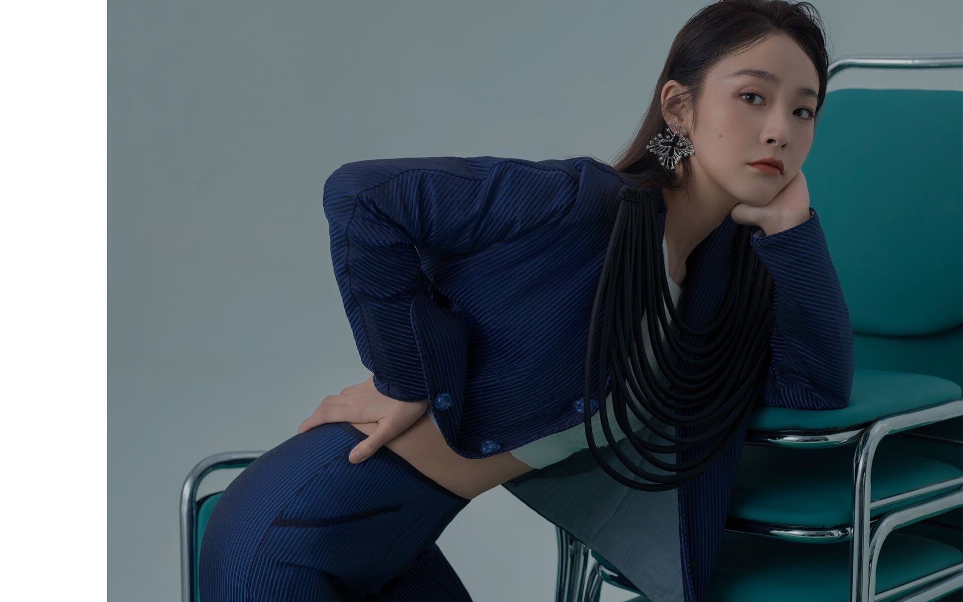 萨默·麦金托什女子200米蝶泳决赛强势夺冠，女子蝶泳100米冠军麦克尼尔