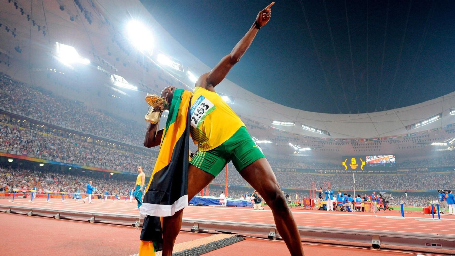 布鲁诺·卡博克洛在巴黎奥运会小组赛中砍下33分,17个篮板,43个效率值