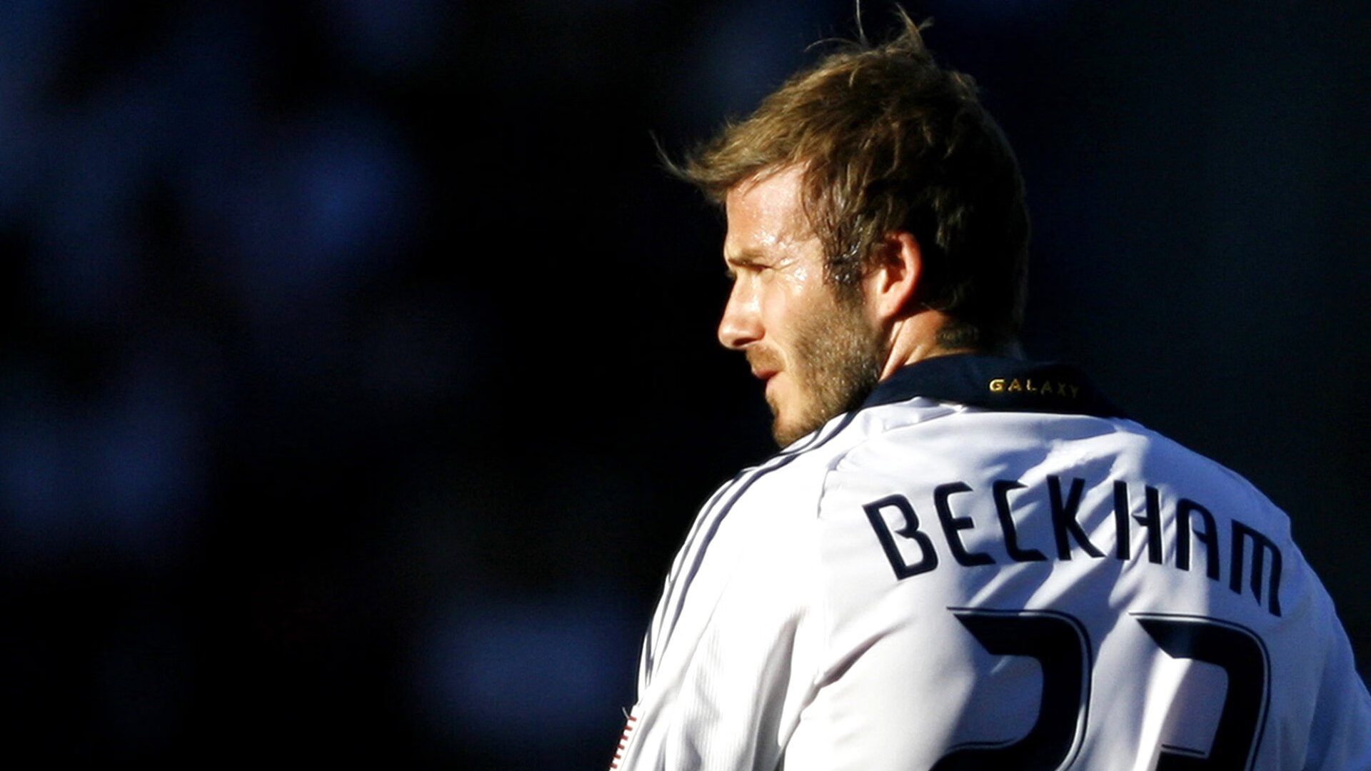 英格兰逆境中求生，展现钢铁意志，英格兰表现